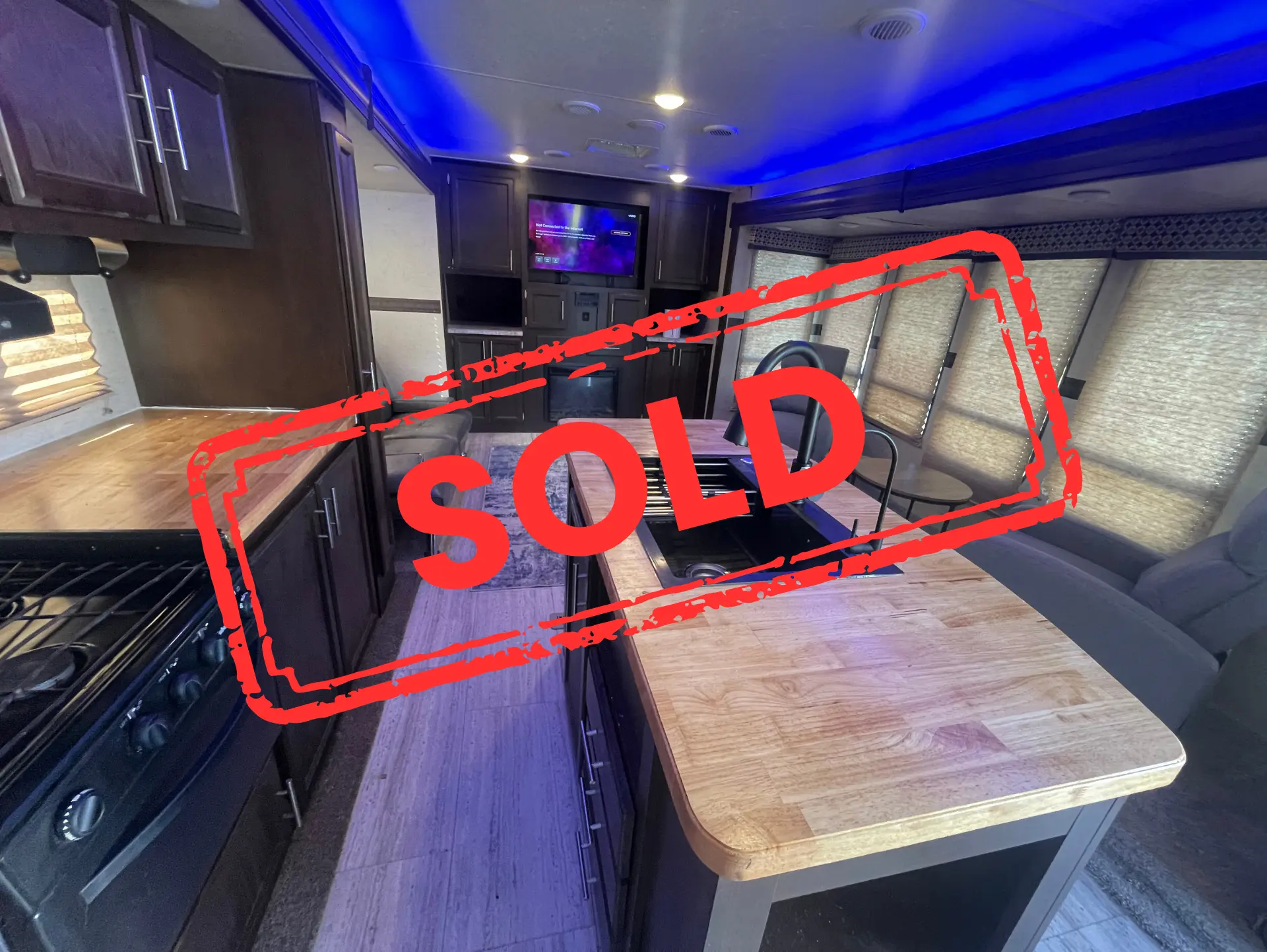 New Sportsman 1 Bedroom - Sold - Logan's Way RV Park in Winona Texas